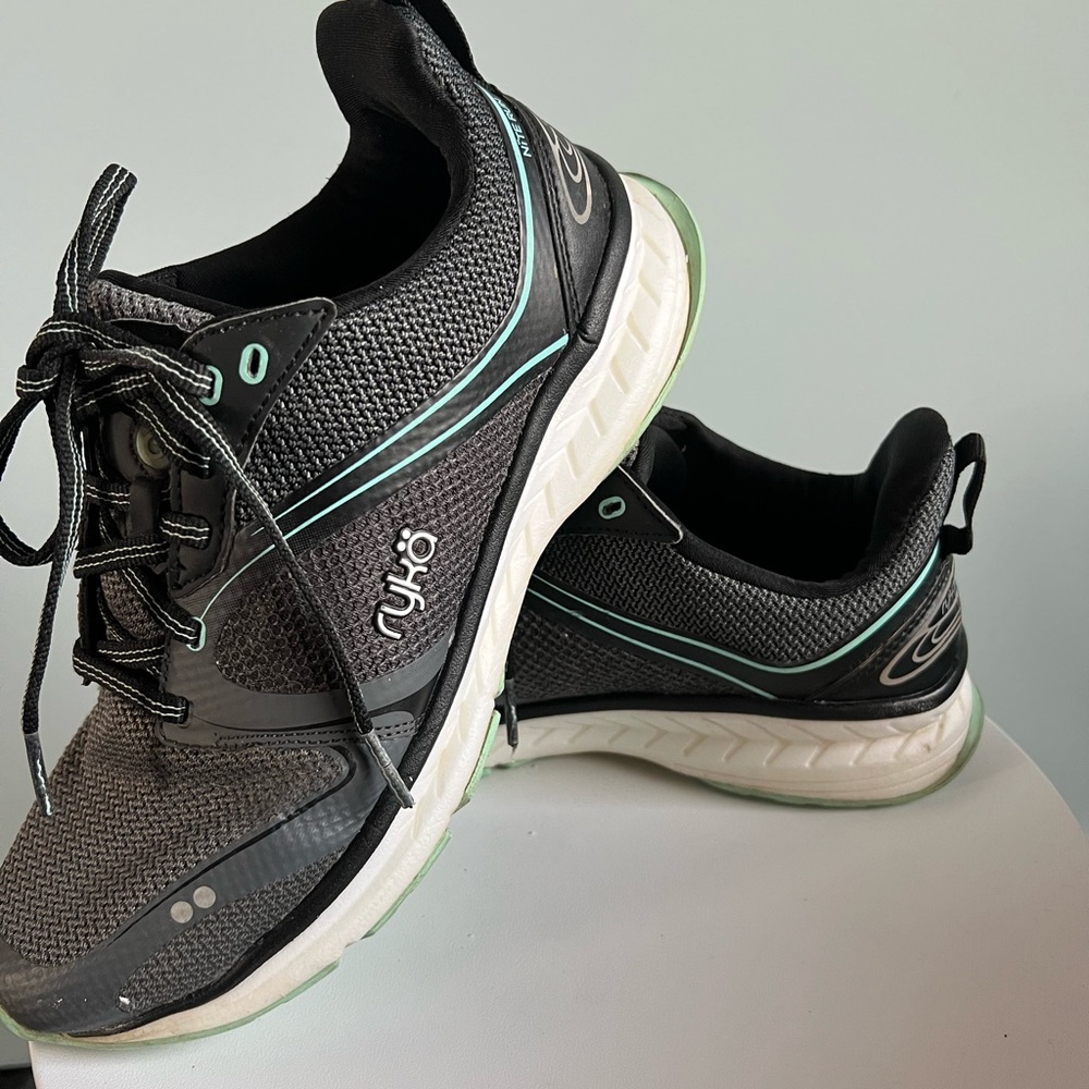 RYKA NITE RUN Black/Iron Grey/ Yucca Mint Running/Training
Sneakers Women Sz 7.5